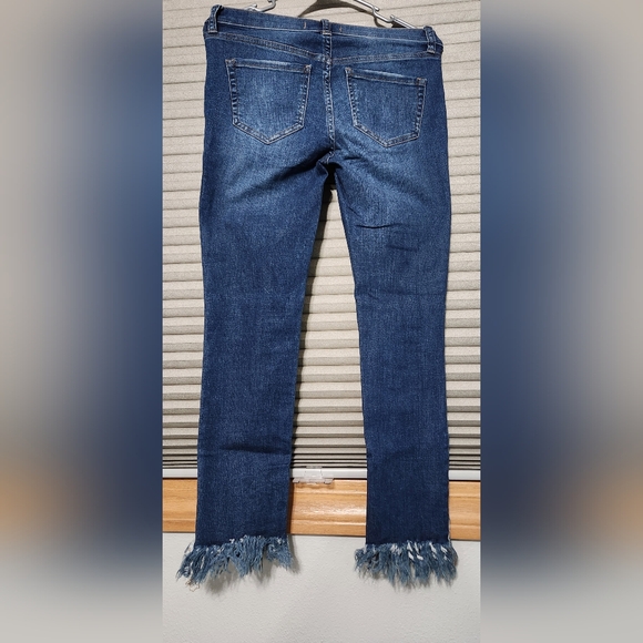 Free People frayed bottom jean - Picture 2 of 2